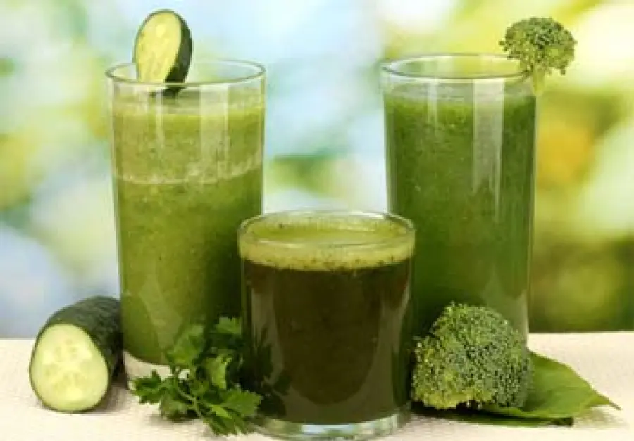 Come Creare un Frullato di Frutta e Verdura per la Pelle e per Perdere Peso